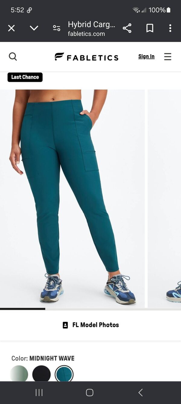 New Medium Fabletics Midnight Wave High Waist Cargo Pants with Pockets NWT